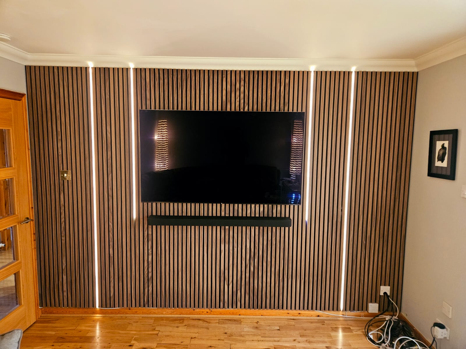 The Bruce — Open-Plan Kitchen-Living Divider — bespoke media wall installation in Dunfermline by West Lothian Feature Walls